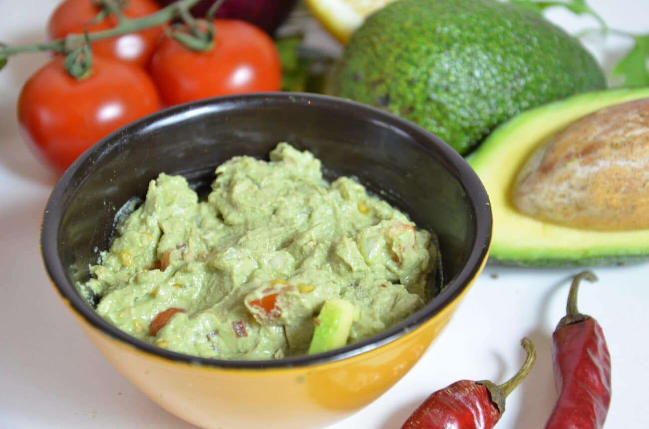 Соус гуакамоле из авокадо: секреты приготовления и простой пошаговый рецепт