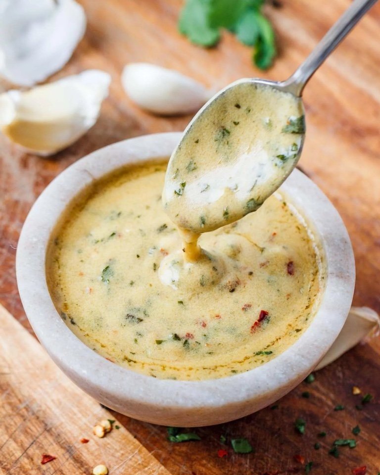 Сливочный соус - это универсальный французский соус с множеством рецептов.