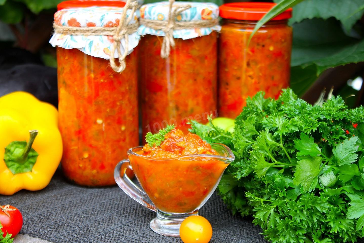 Лютеница по-болгарски: рецепт на зиму с баклажанами и морковью, с фото и видео