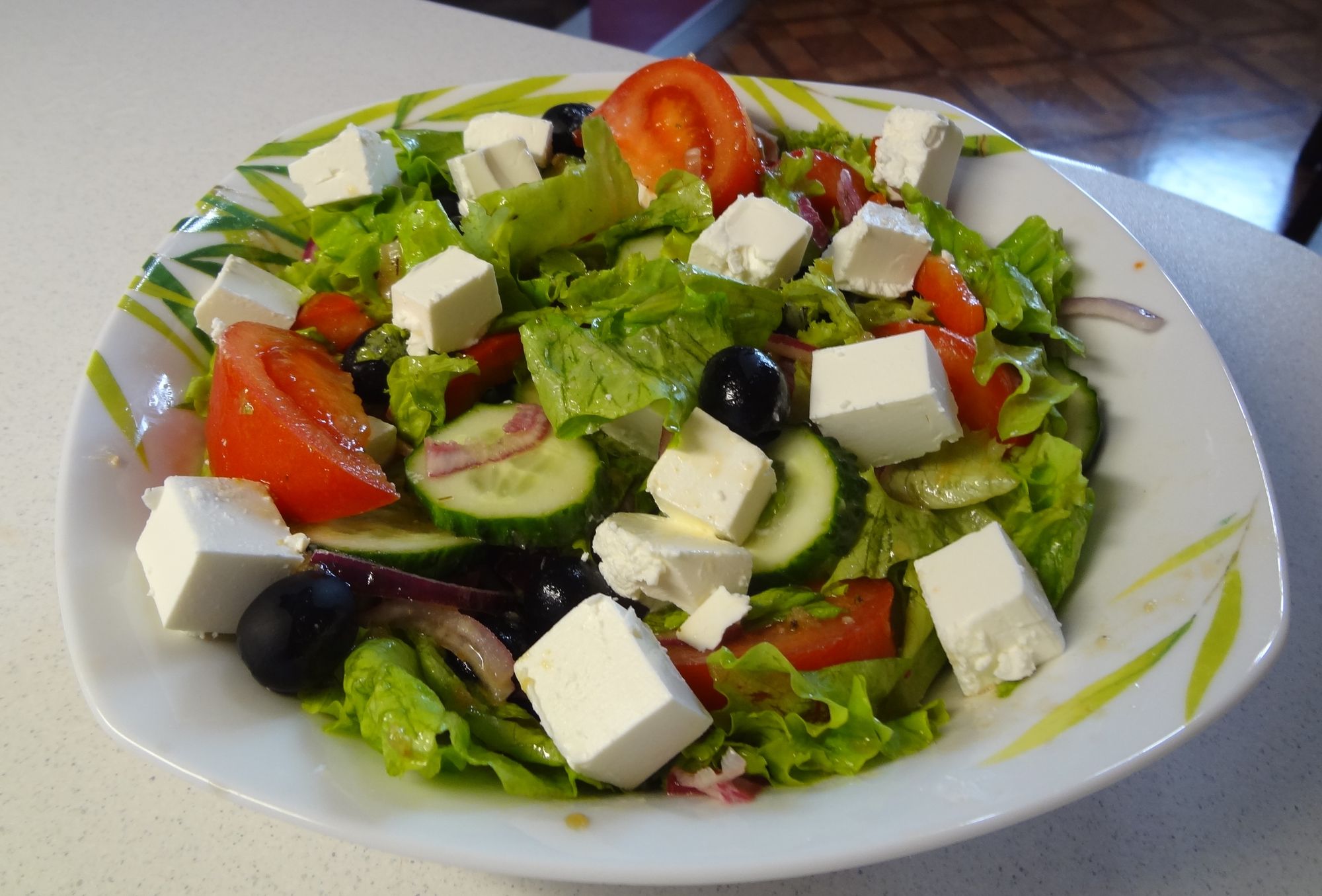 Чем заправляют греческий салат: 7 вариантов заправки от шеф-повара [+рецепт] | все очень просто