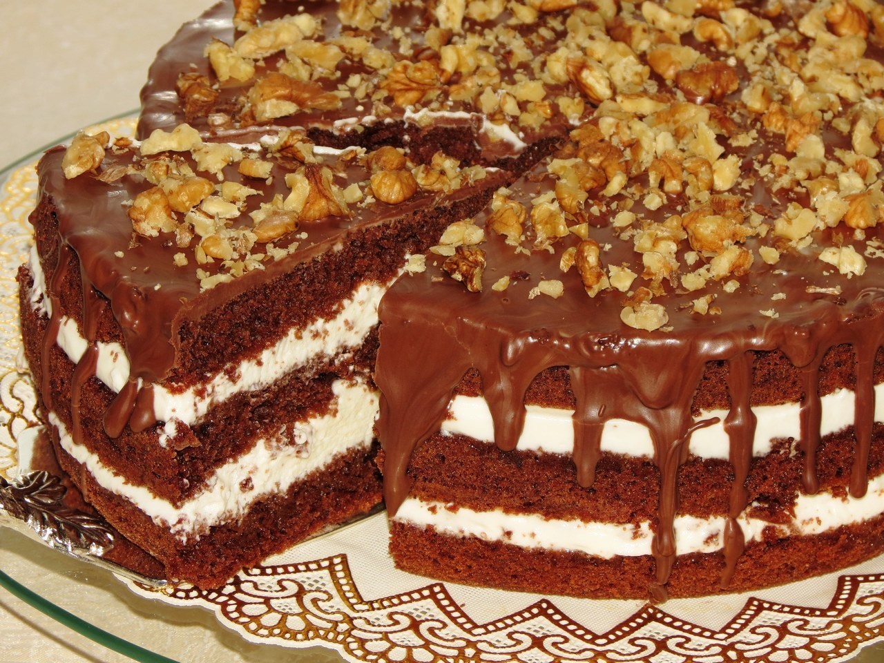 Шоколадный торт с орехами: топ 5 лучших рецептов