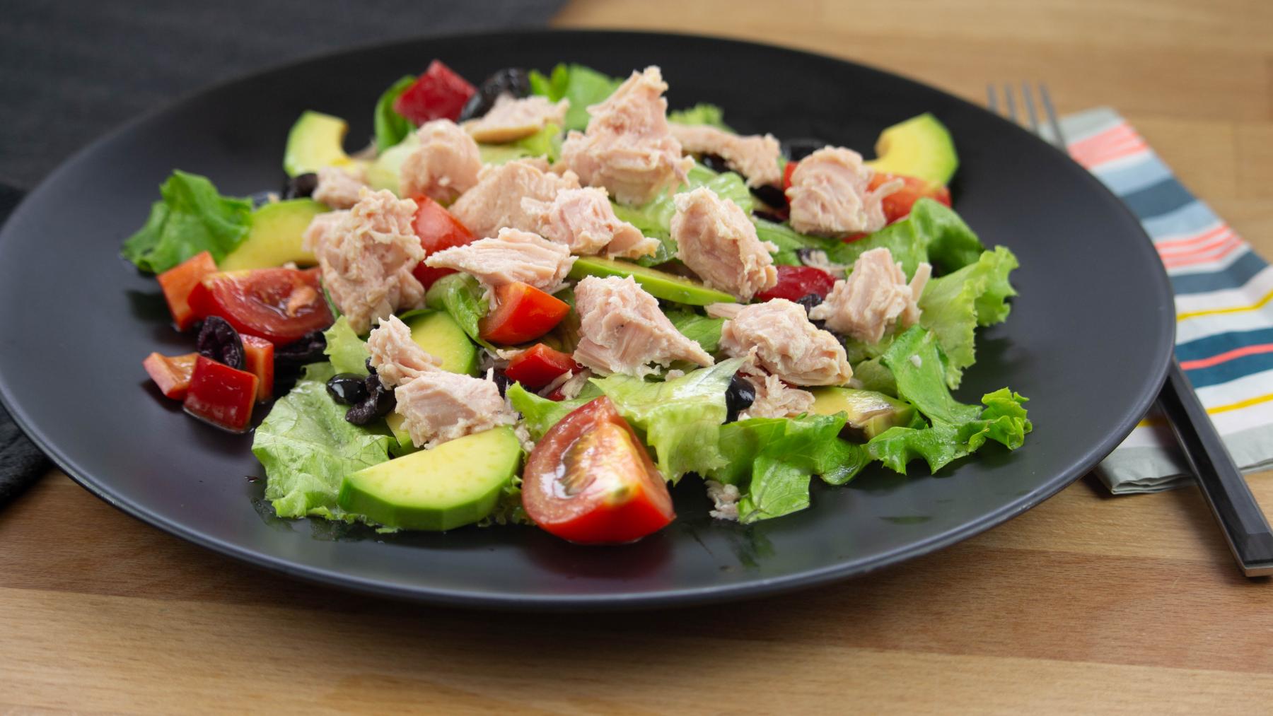 Диетический салат с тунцом консервированным:пп-рецепты для похудения и не только