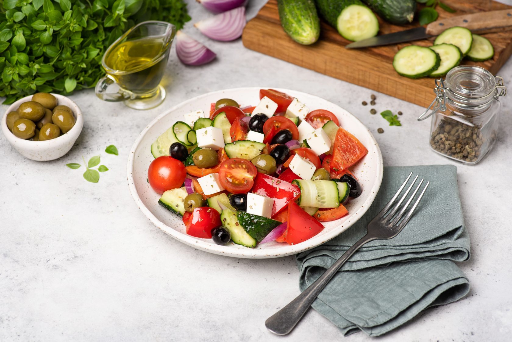 Классический греческий салат – 9 простых рецептов, описанных пошагово, с фото