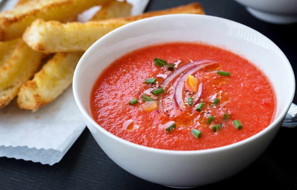 Классический томатный суп гаспачо в домашних условиях