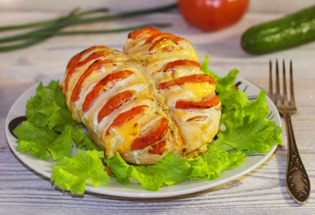 Куриное филе в духовке — 10 вкусных рецептов с сыром