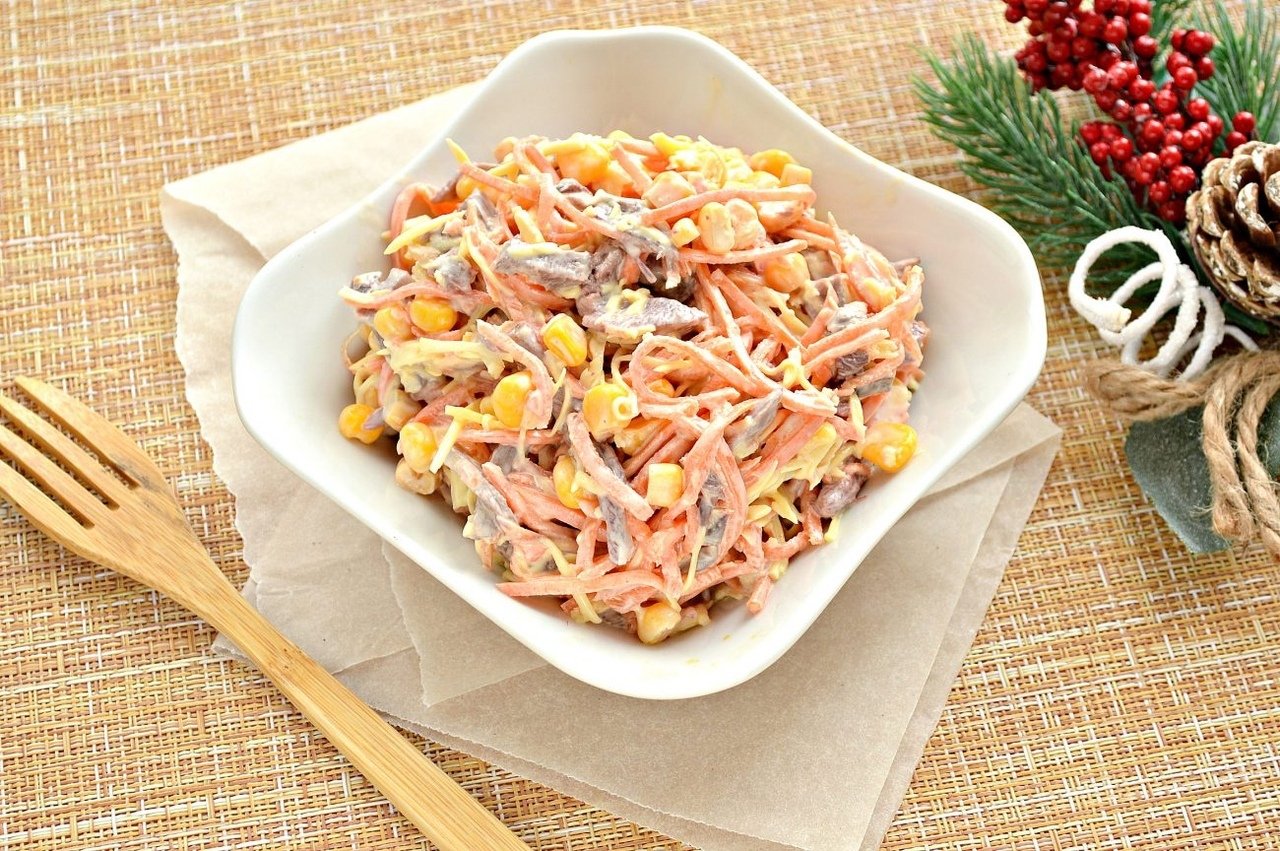Салат с копченой курицей и корейской морковью – 10 рецептов с пошаговыми фото