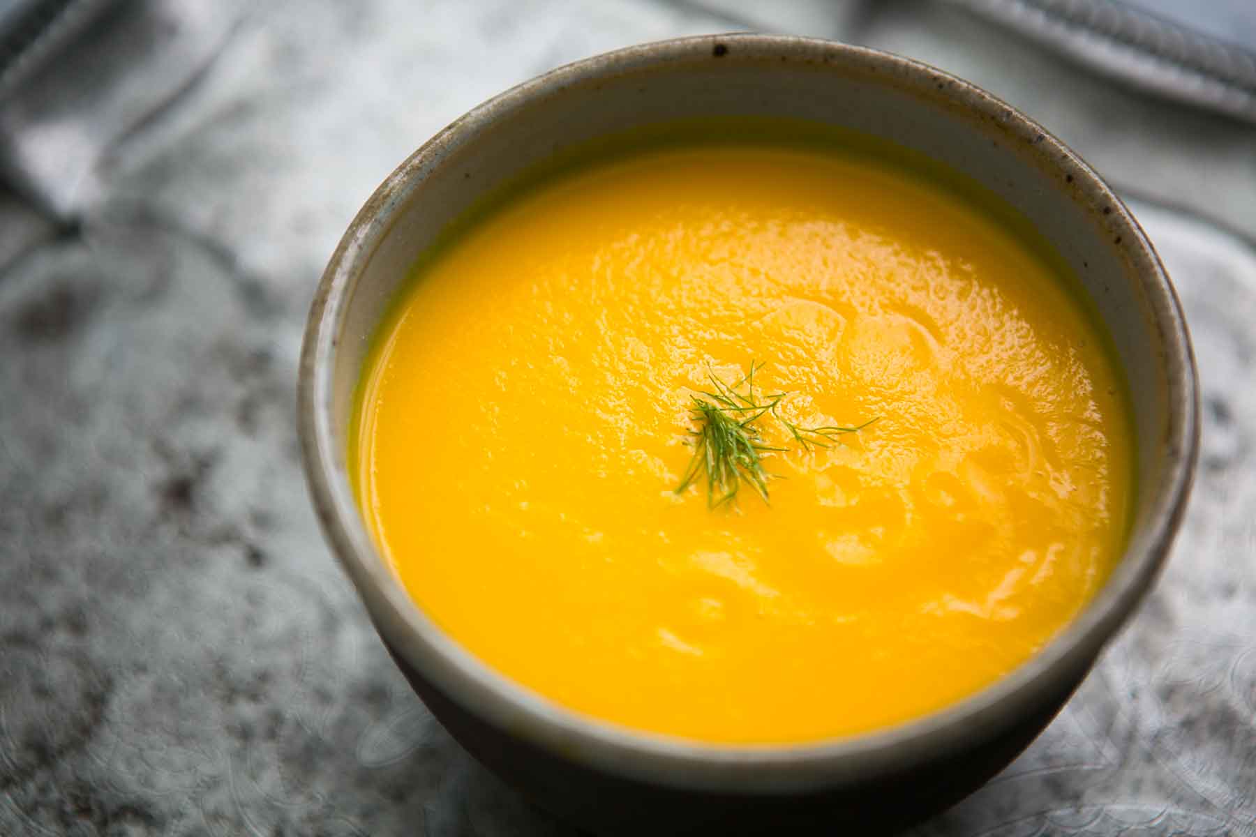 Морковный суп пюре – невероятно вкусно и очень полезно: рецепт с фото и видео
рецепты морковного супа-пюре. необычный морковный суп-пюре: рецепт приготовления. разные варианты блюда