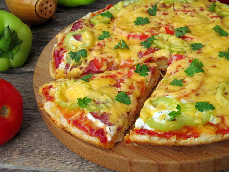 Как сделать пиццу на сковороде в домашних условиях. быстрые рецепты пиццы на сковороде