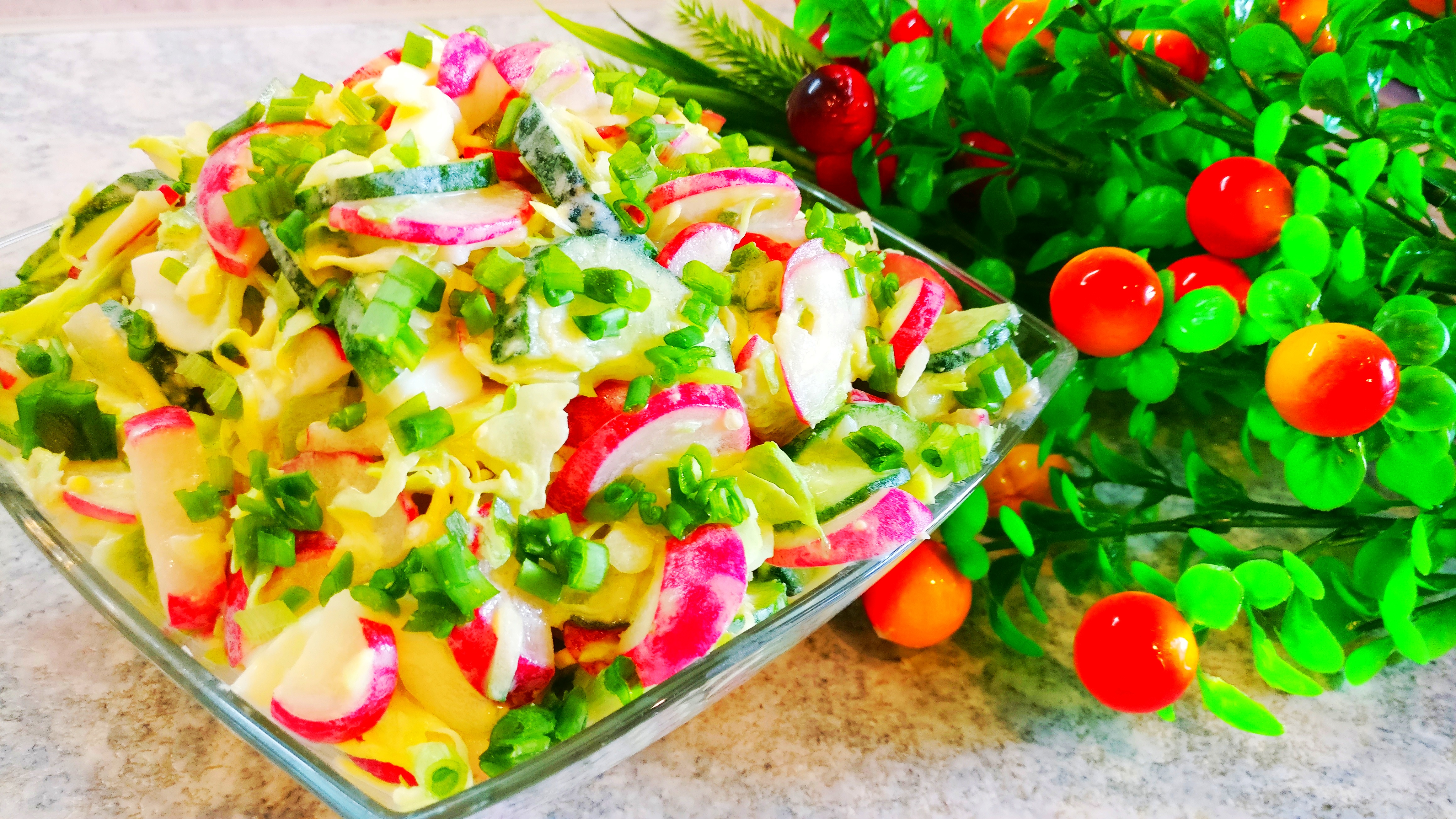 20 легких и очень вкусных салатов с редиской