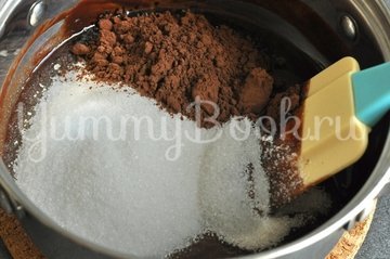 Шоколадные брауни на манке с миндалем