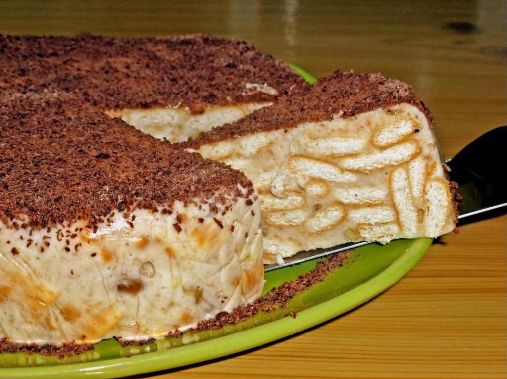 Пошаговый рецепт торта из печенья без выпечки с фото