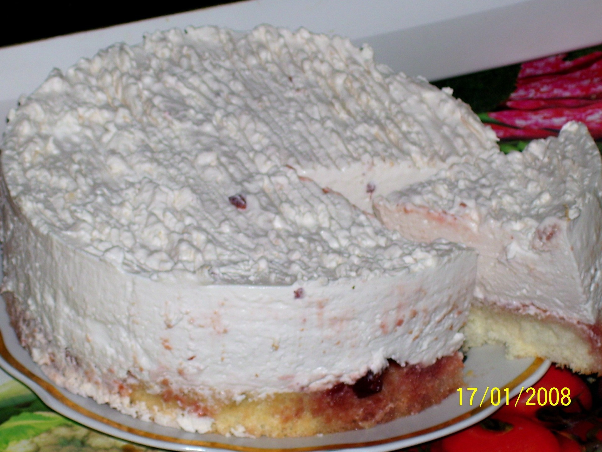 Торт с клубникой - рецепты приготовления в домашних условиях бисквитного, муссового и украсить ягодами