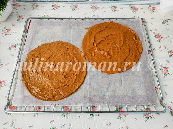 Муссовый торт с карамельно-ореховым слоем (без выпечки)