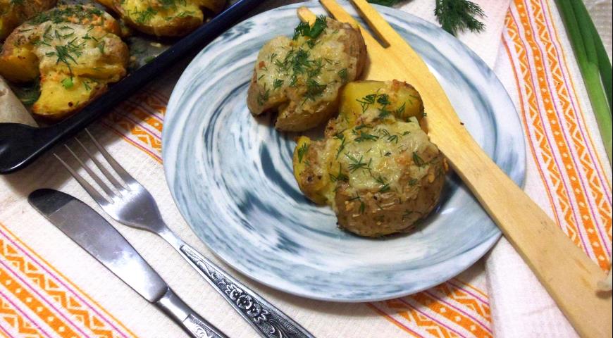 Фаршированный картофель - 4 рецепта лодочек с фаршем в духовке