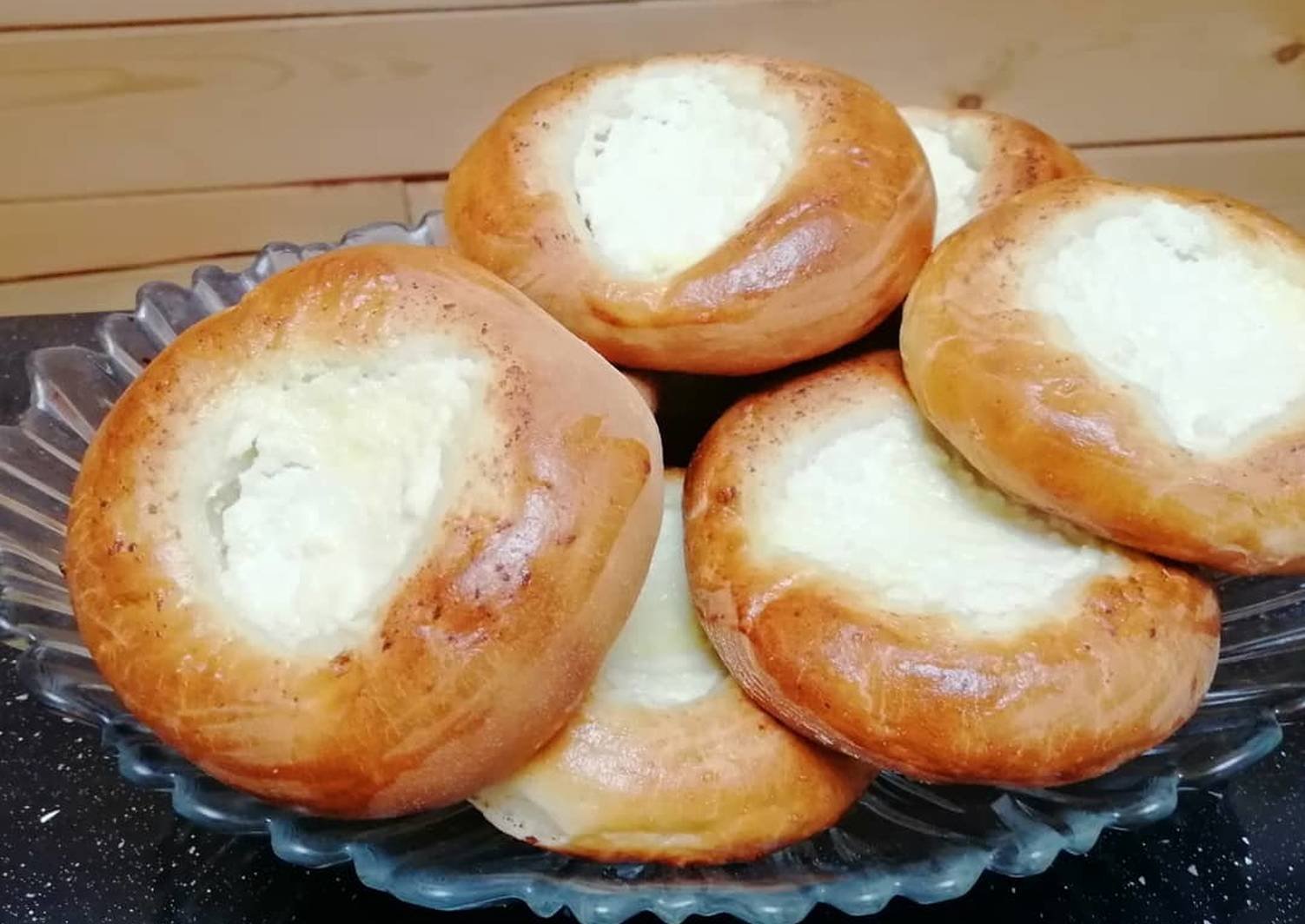 Пирожки из дрожжевого теста в духовке — 10 пошаговых рецептов приготовления - ешь твори люби