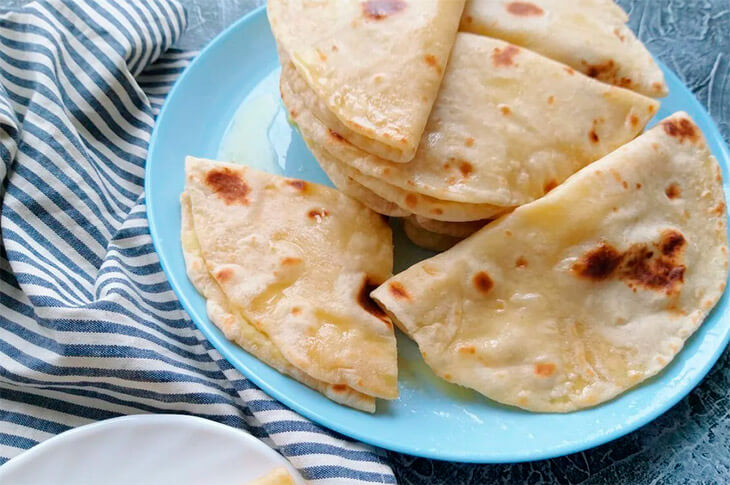 Кыстыбый - это национальное татарское блюдо, и каждая татарочка знает, как его приготовить.