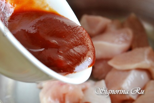 Запечённое куриное филе в томатно-соевом соусе