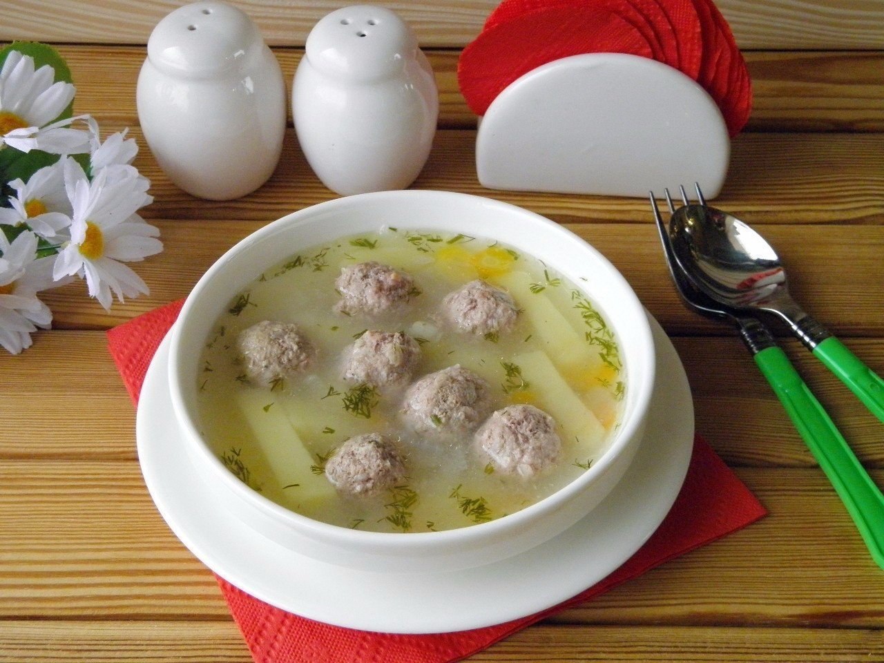 Как приготовить самый вкусный суп с фрикадельками из фарша: 10 классических рецептов пошагово с фото