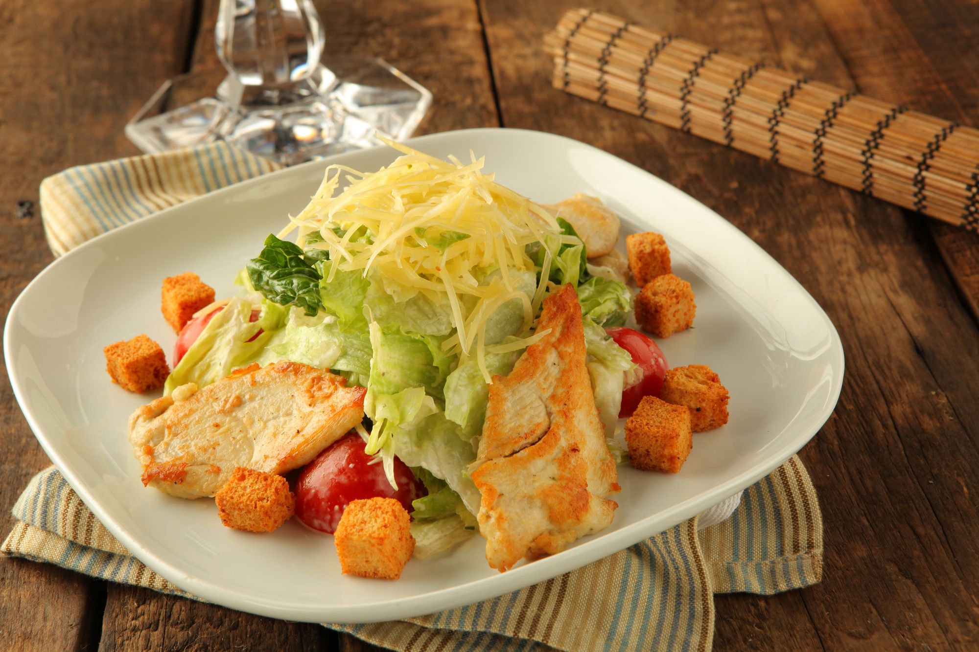 Салат цезарь с курицей классический простой рецепт с сухариками и пошаговыми фото