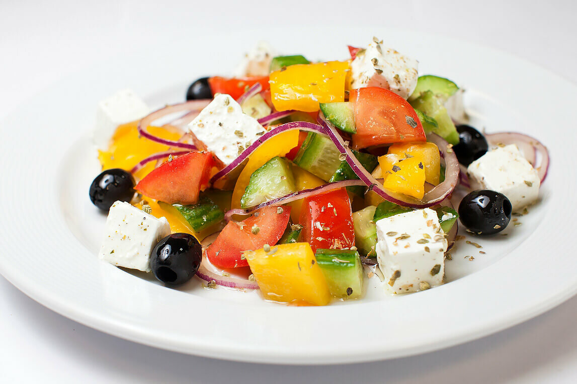 Греческий салат : вкусные и простые классические рецепты греческого салата