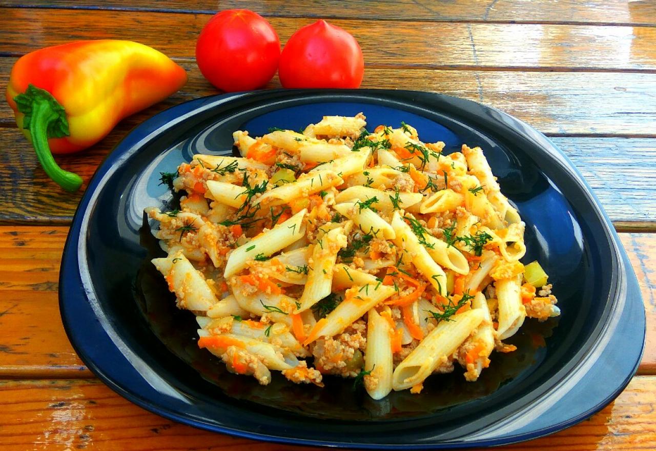 Макароны с сырным соусом - залог вкусного и сытного обеда: рецепт с фото