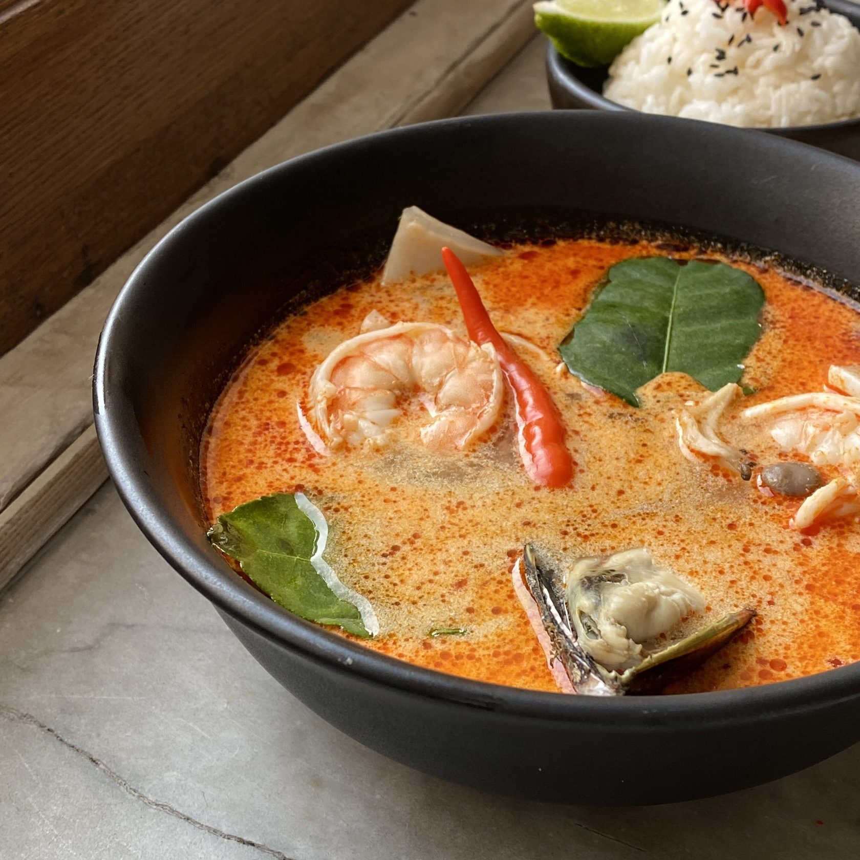 Тайский суп том ям. рецепт в домашних условиях