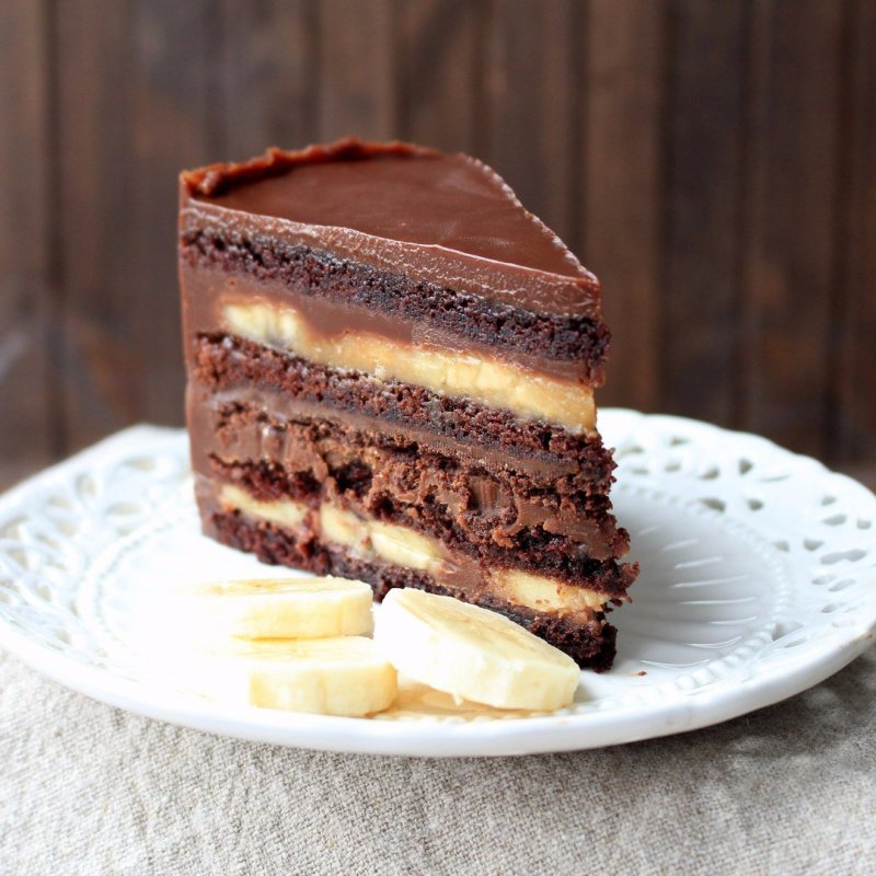 Шоколадно-банановый торт: самые вкусные рецепты с выпечкой и без