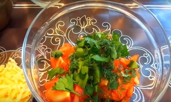 Салат со свеклой, кукурузой и морковью