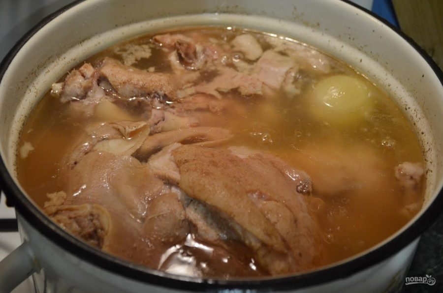 Как приготовить холодец из мяса свинины и говядины по пошаговому рецепту с фото