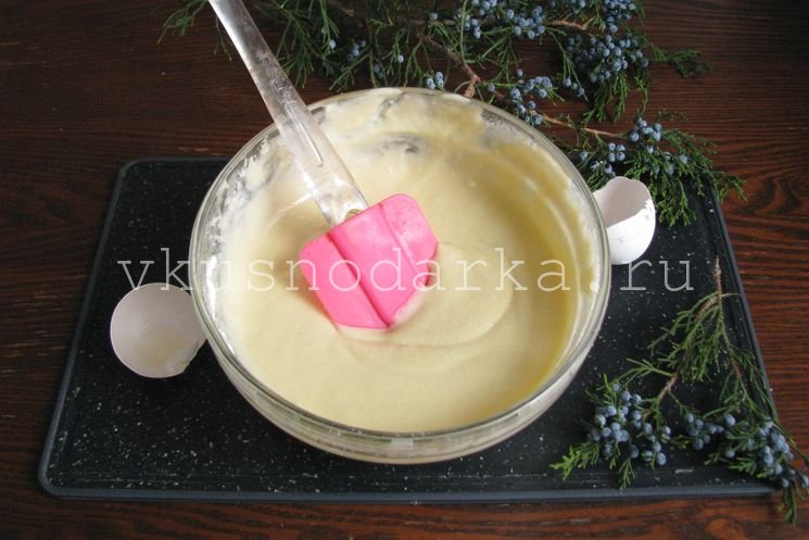 Суфле из ягод ежевики со сгущённым молоком