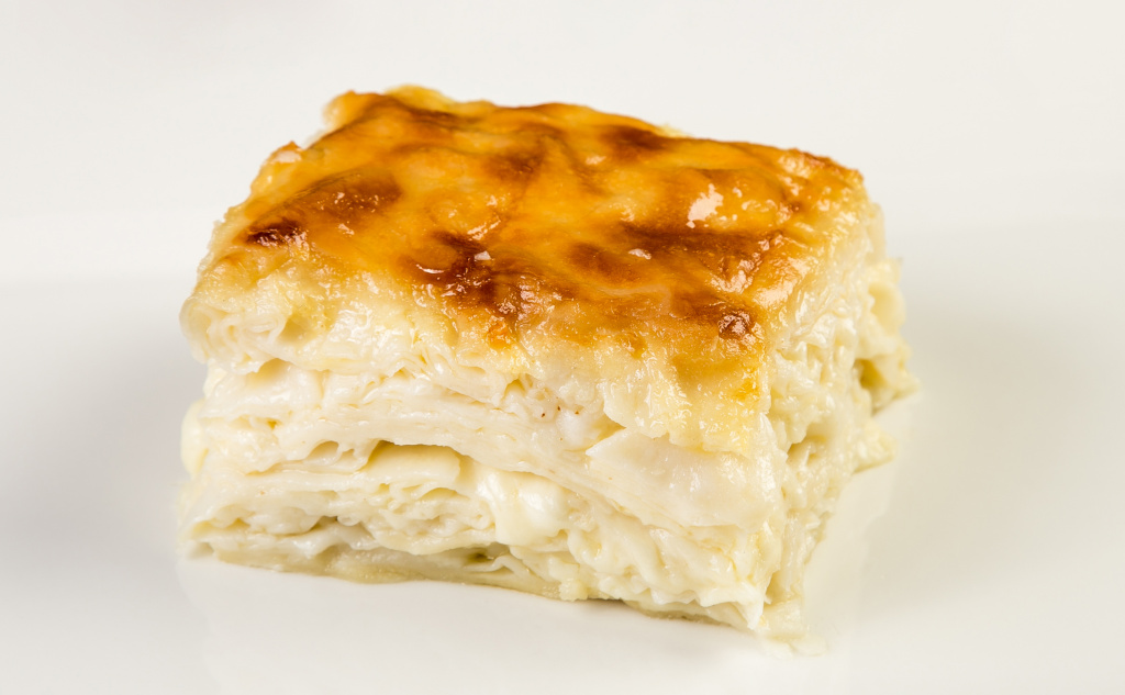 Осетинский пирог с сыром – 8 рецептов в духовке с картошкой, зеленью и творогом