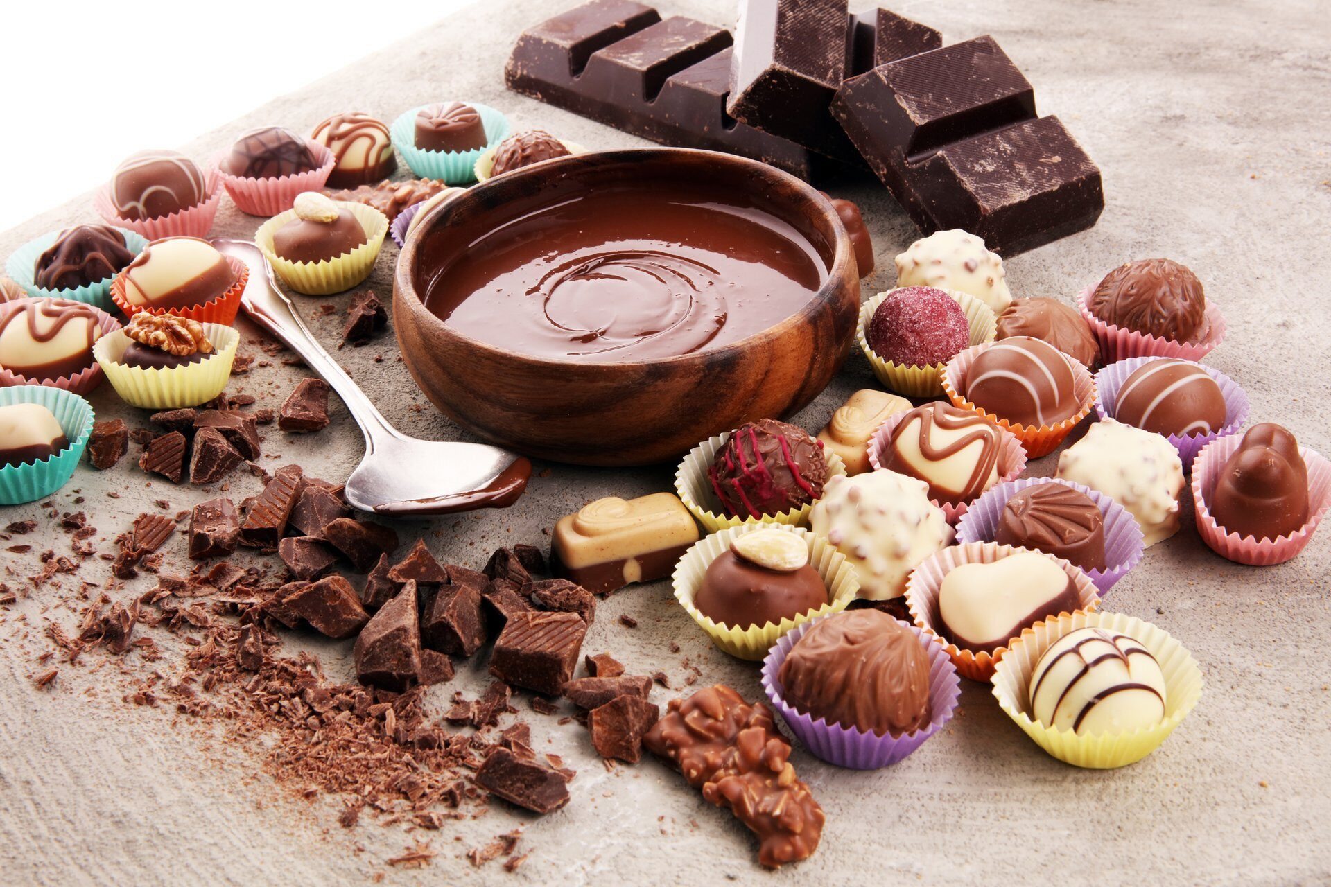 Как приготовить шоколадные конфеты в домашних условиях