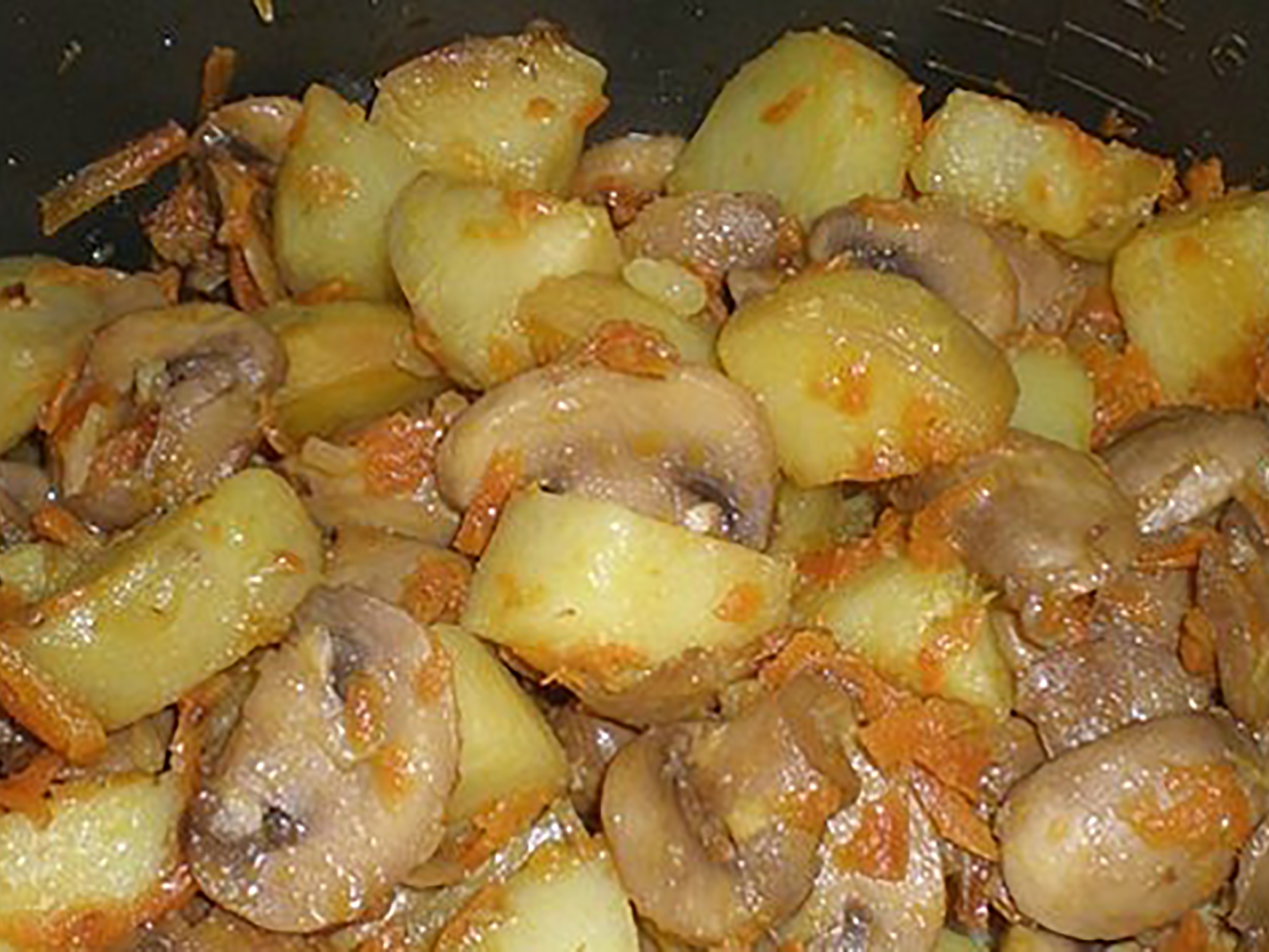 Тушеная картошка с мясом в мультиварке — 5 пошаговых рецептов
