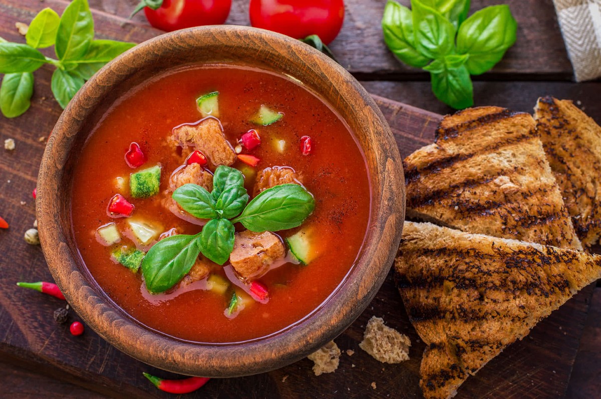 Томатный суп гаспачо – пошаговый рецепт.  как традиционно подают суп гаспачо?