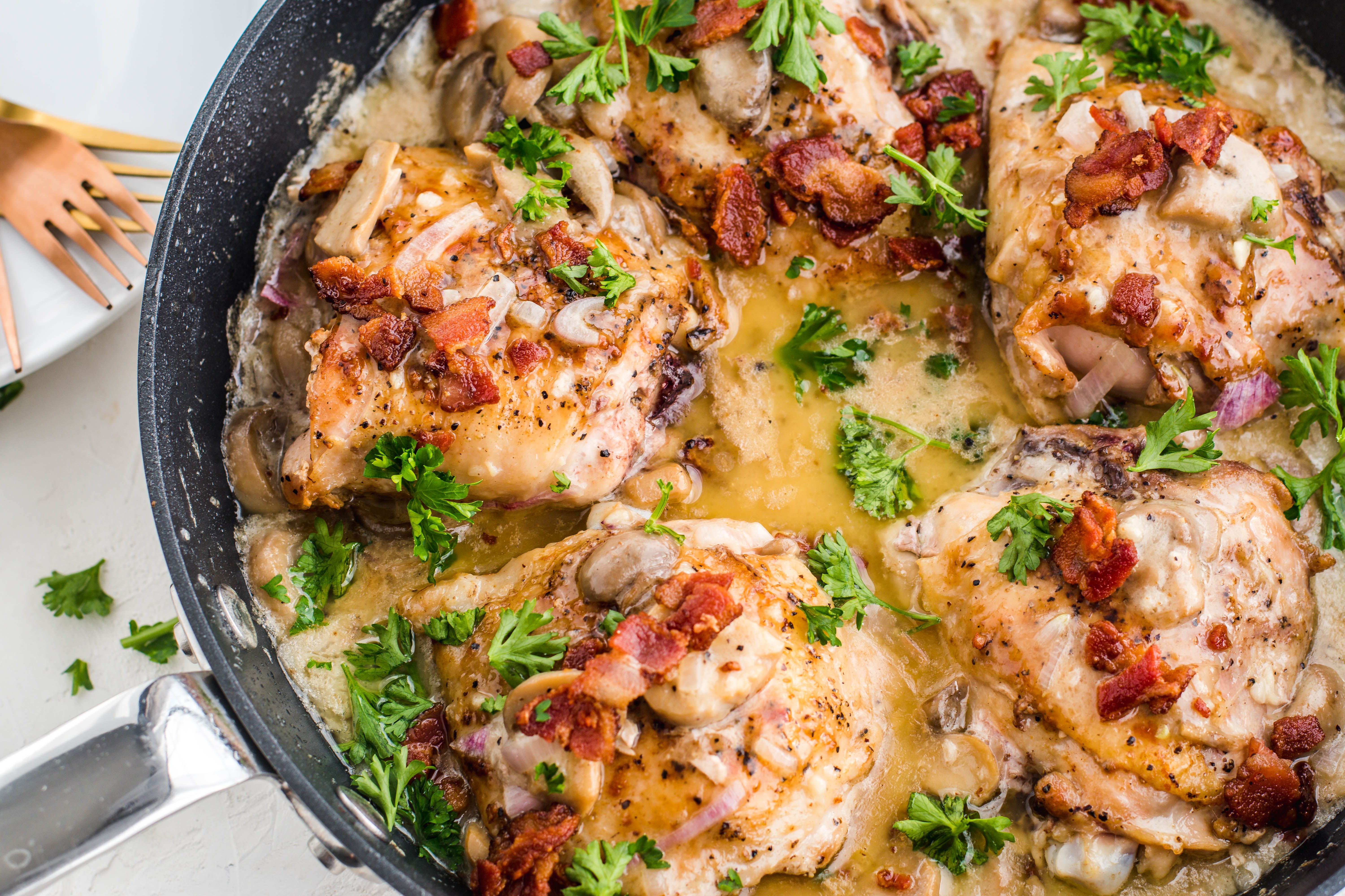 Курица в соевом соусе: как приготовить в духовке и на плите - 5 фото-рецептов