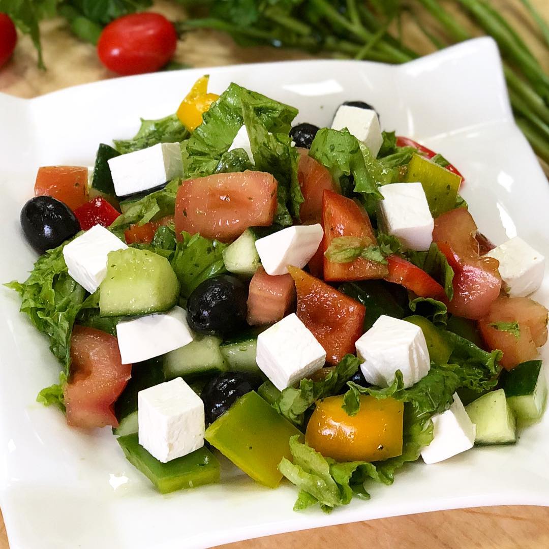 Пошаговый рецепт классического греческого салата с фетой