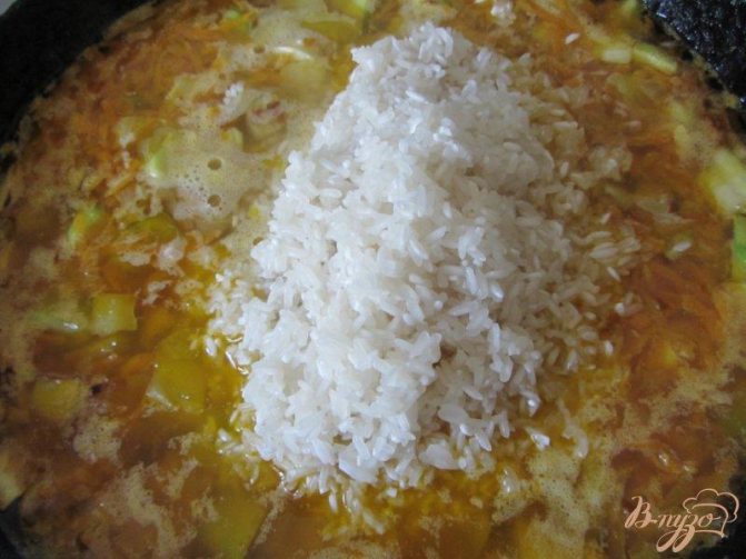 Рис с кабачками и баклажанами в мультиварке