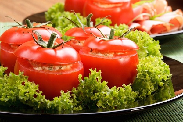 Вкусные и несложные блюда с помидорами