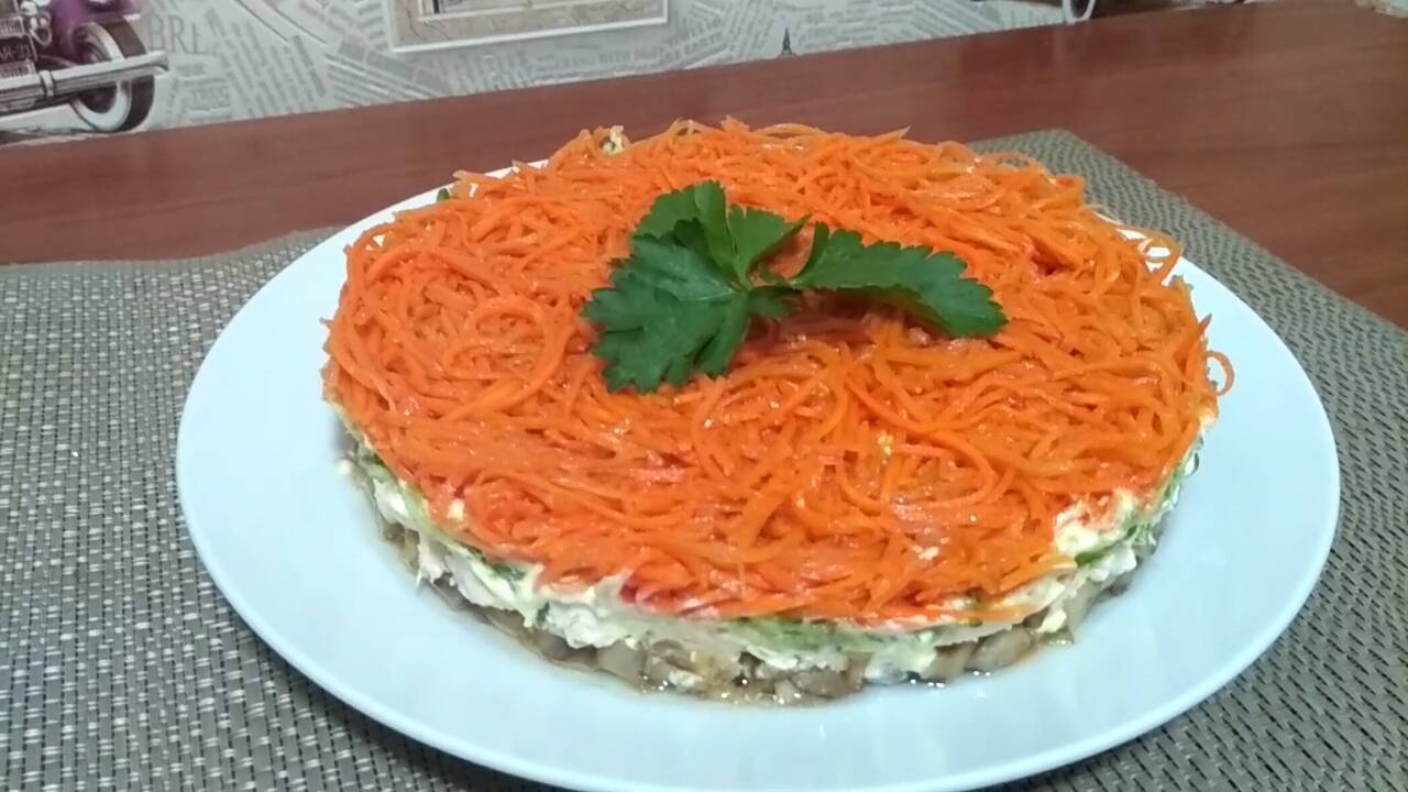 Салат копченая курица, корейская морковь, кукуруза: рецепты