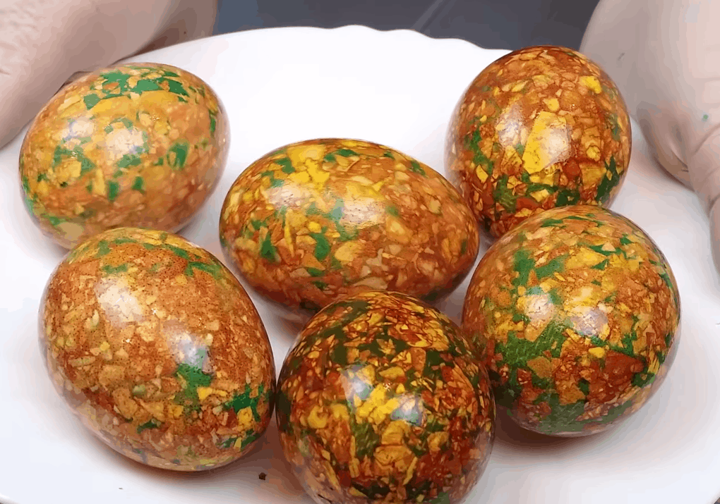 Как покрасить мраморные яйца на пасху