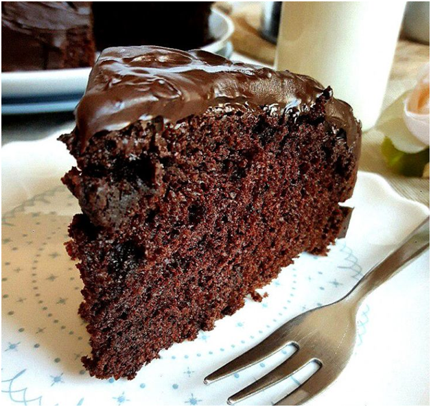 Cупер влажный шоколадный торт (мокрый) - 5 рецептов с фото