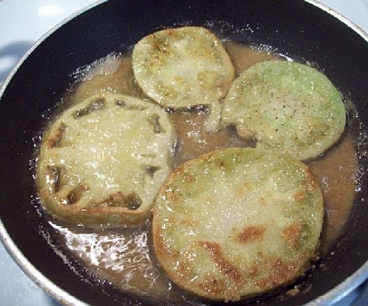 Блюда с беконом. рецепты с фото простые и вкусные в духовке, горячие на сковороде, с картофелем в мультиварке
