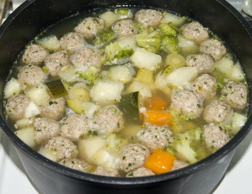 Суп с фрикадельками в мультиварке: рецепт приготовления :: syl.ru