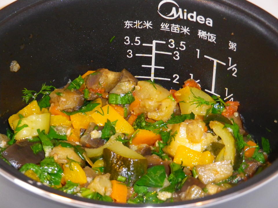 Пошаговый рецепт приготовления овощного рагу в мультиварке
