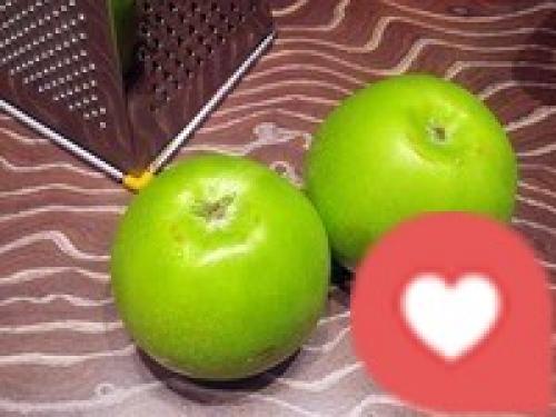 Оладьи с яблоком