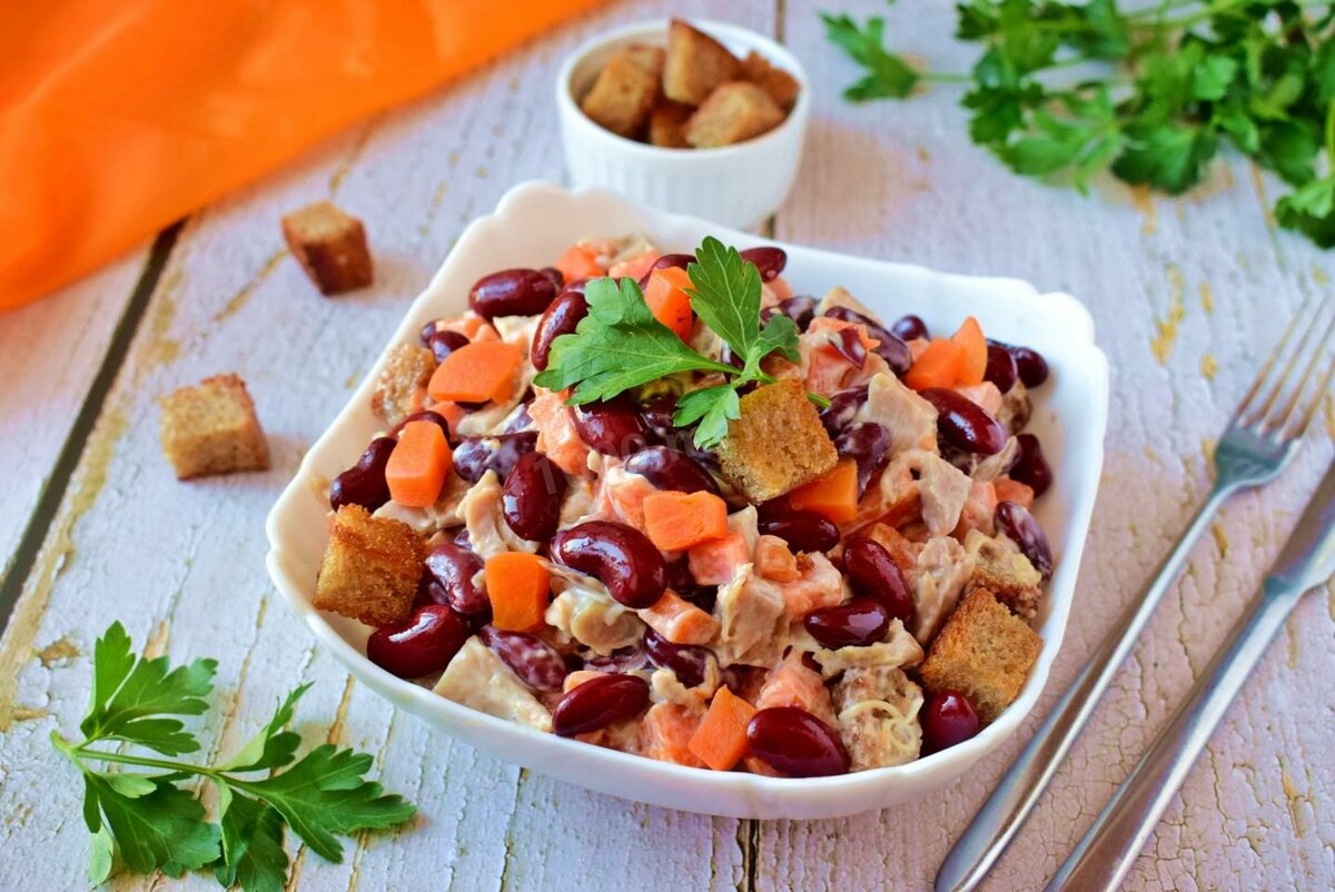 Салат с фасолью и курицей - 29 рецептов приготовления пошагово - 1000.menu