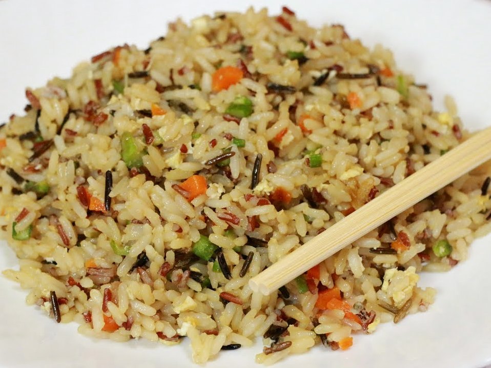 Рис по-китайски с яйцом – 7 рецептов