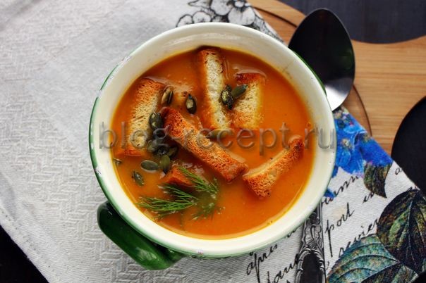 Нарядный зимний суп: тыква с имбирем