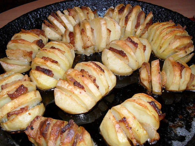 Картошка с салом в духовке, вкусный рецепт