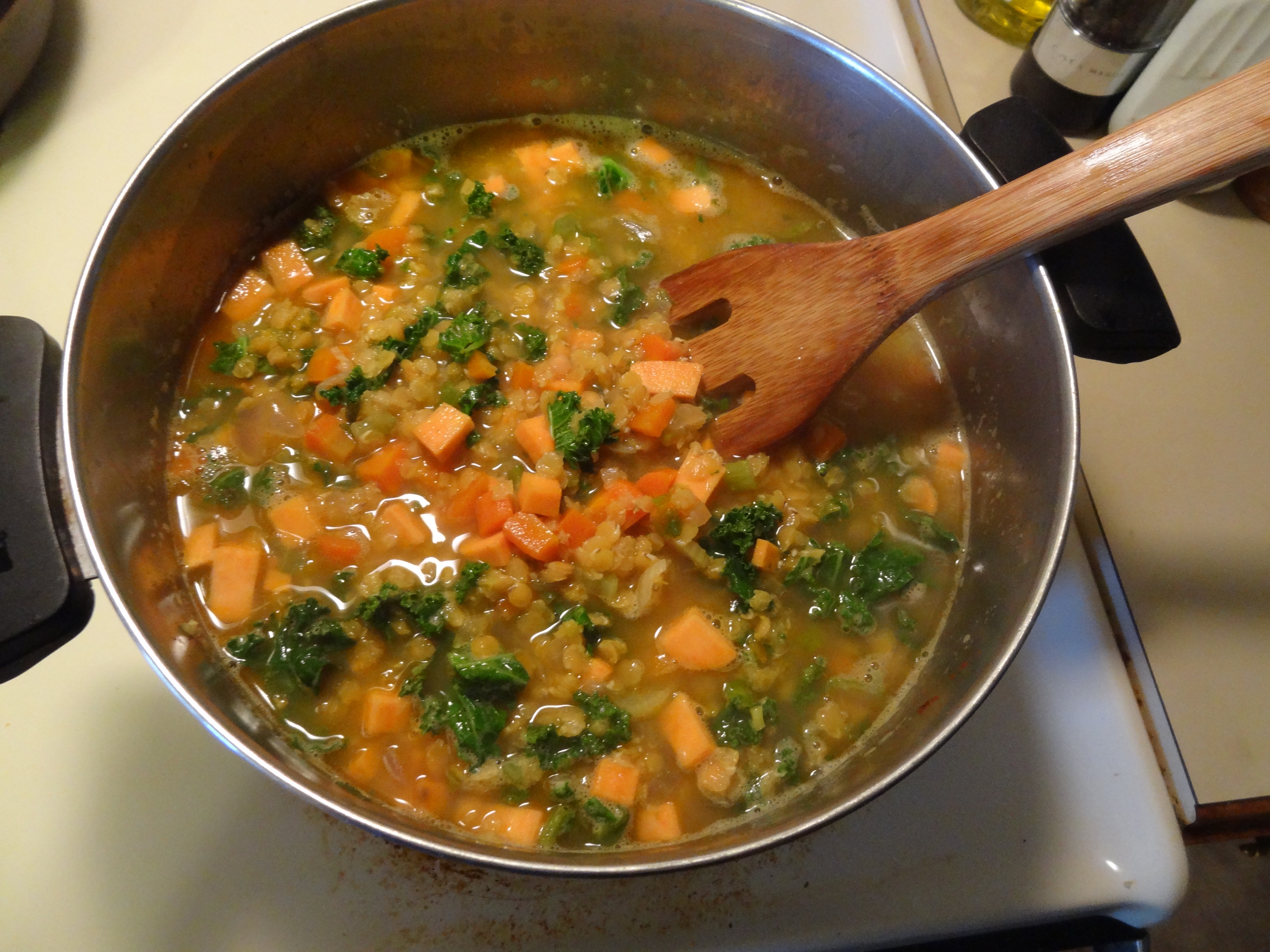 Куриный суп с чечевицей – простой и вкусный рецепт